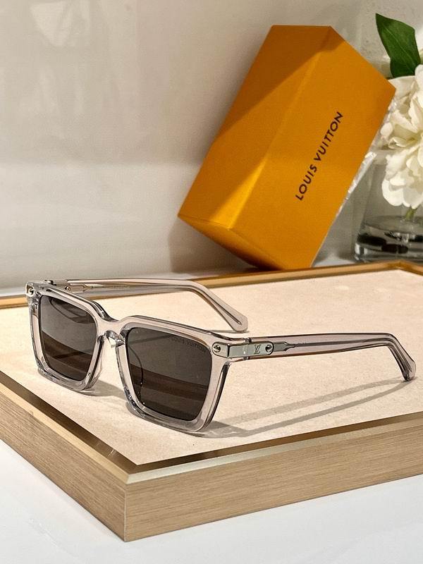 LV Sunglasses 786